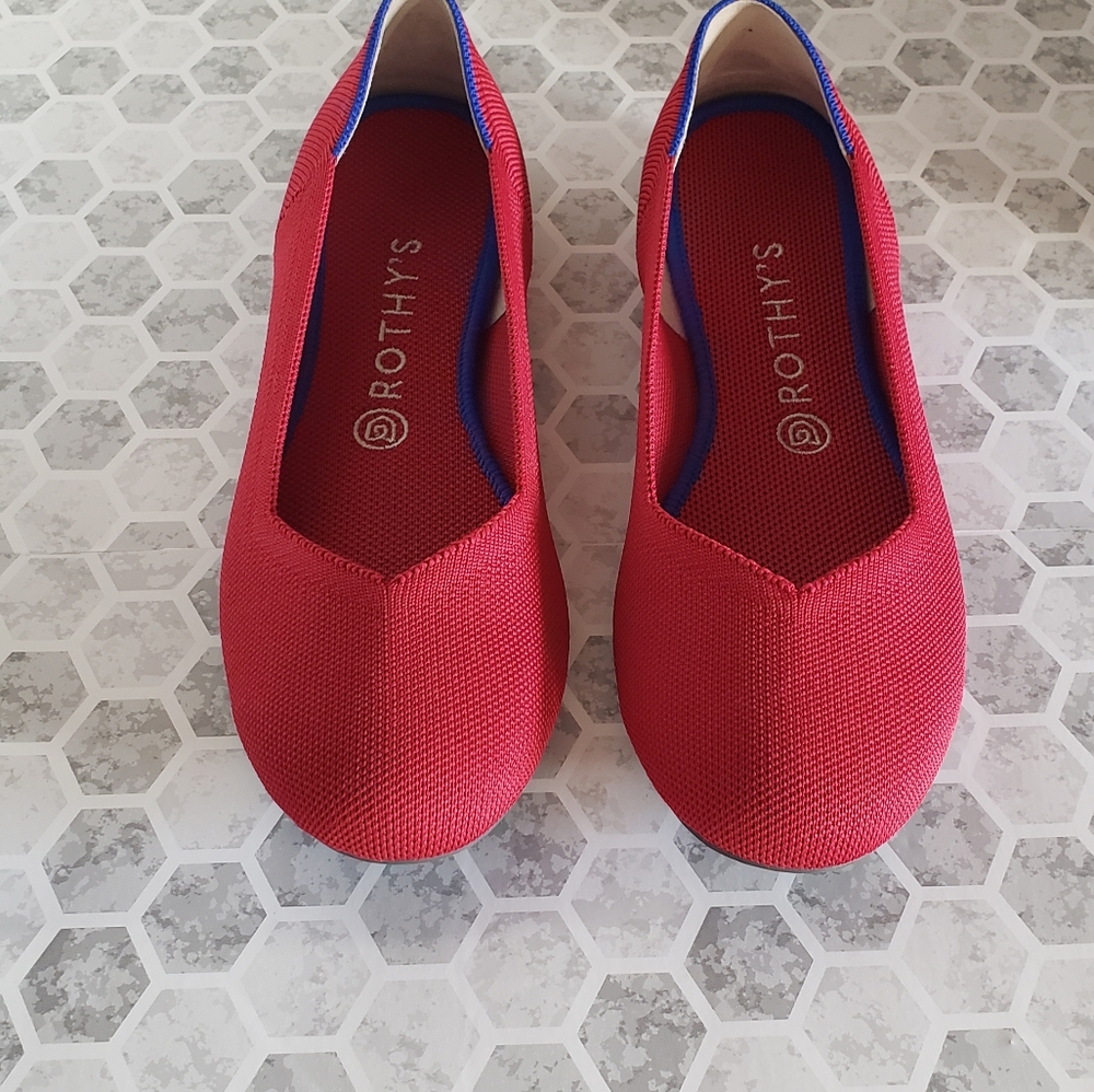 EUC Rothy’s Scooter Red Round Toe Flat Size 9.5